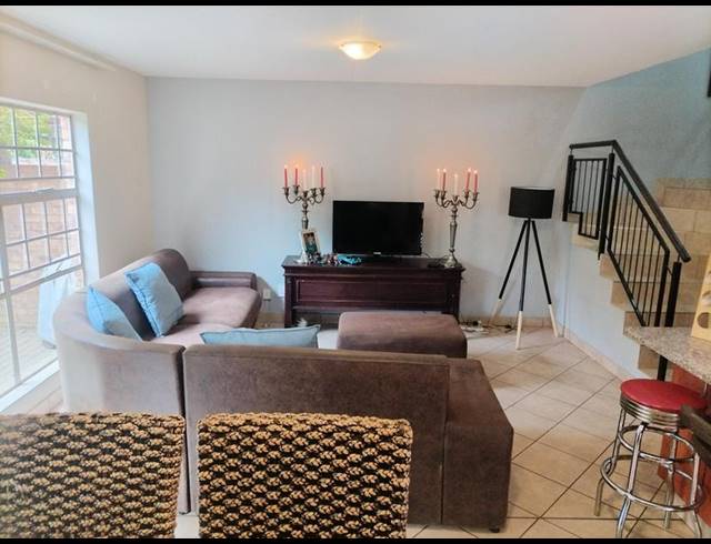 4 BEDROOM DUPLEX FOR SALE IN HAZELDEAN